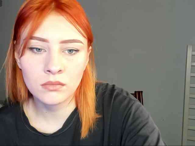 RedheadDevil webcam