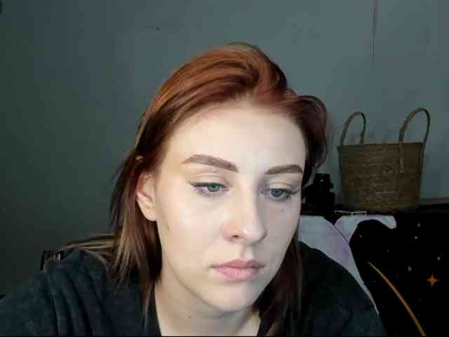 RedheadDevil webcam
