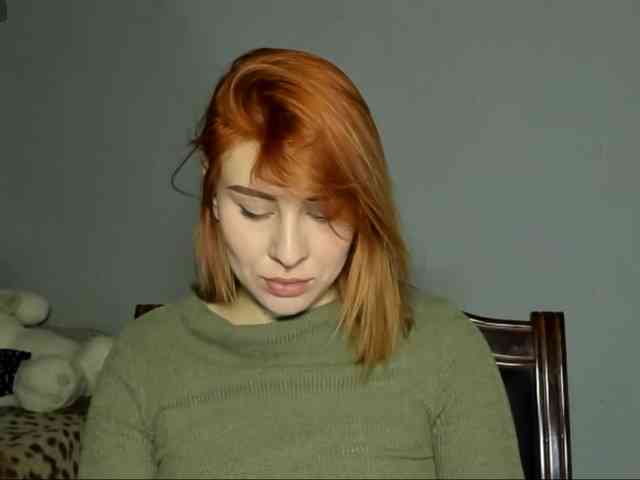 RedheadDevil webcam