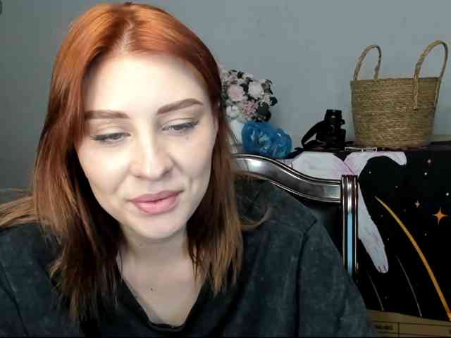 RedheadDevil webcam