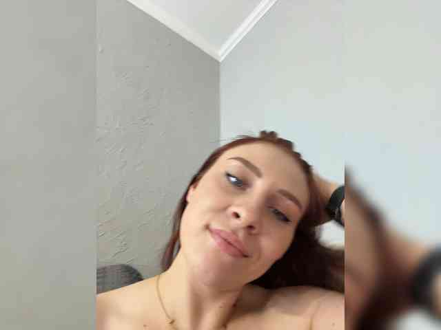 RedheadDevil webcam