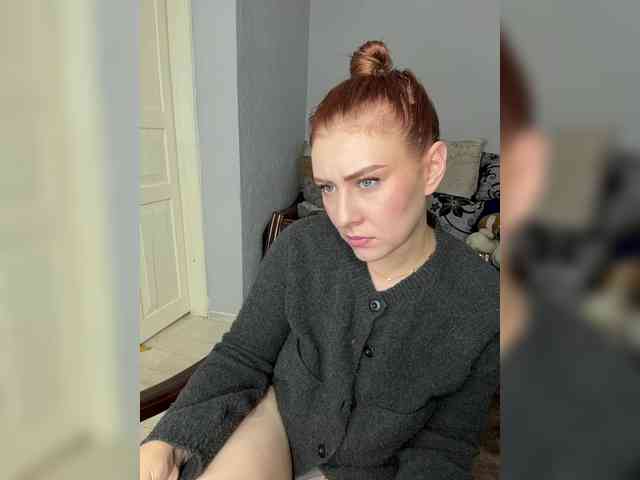 Modella: RedheadDevil