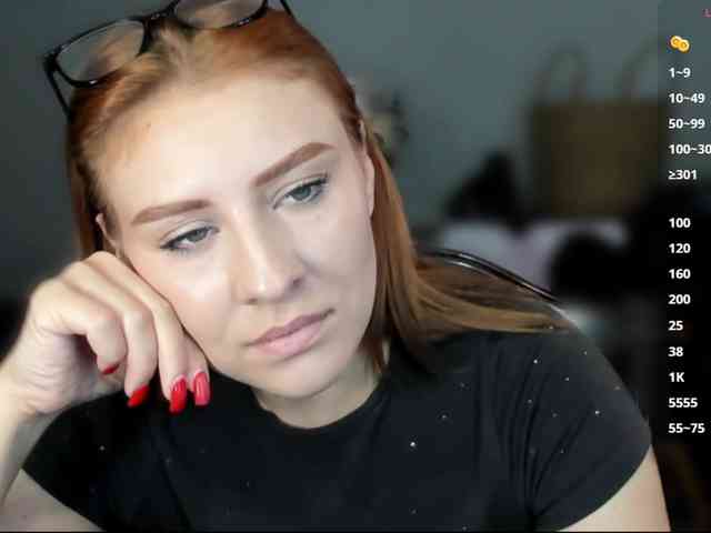 RedheadDevil webcam