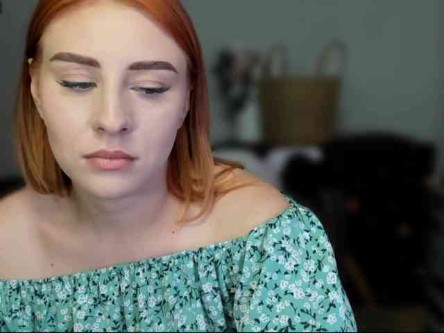 RedheadDevil webcam