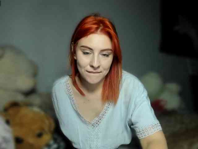 RedheadDevil webcam