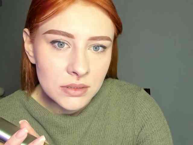 RedheadDevil webcam