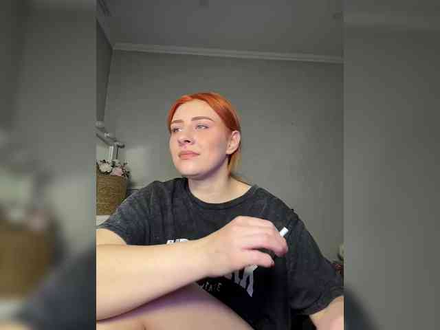 RedheadDevil webcam