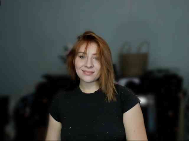 RedheadDevil webcam
