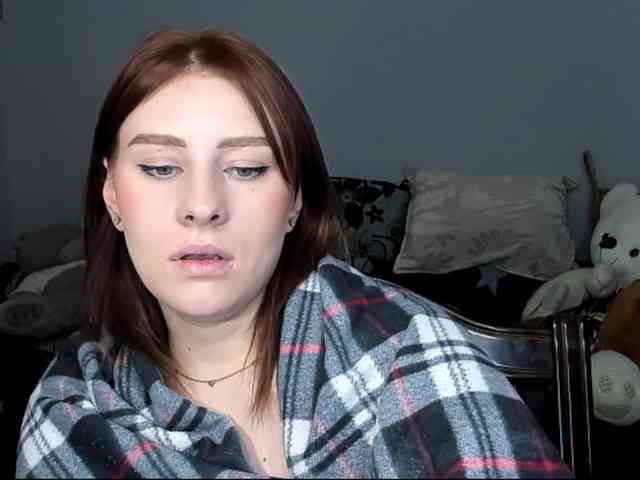 RedheadDevil webcam