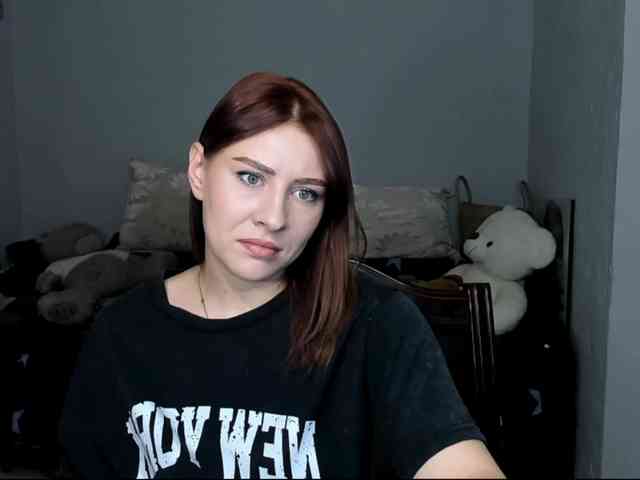 RedheadDevil webcam