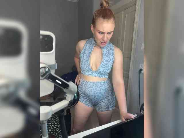 RedheadDevil webcam