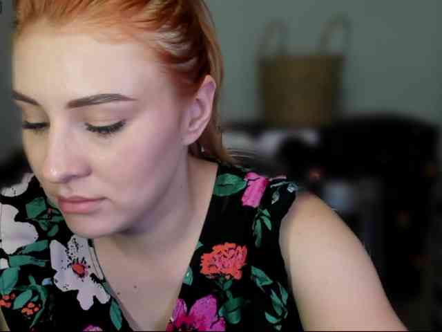 RedheadDevil webcam