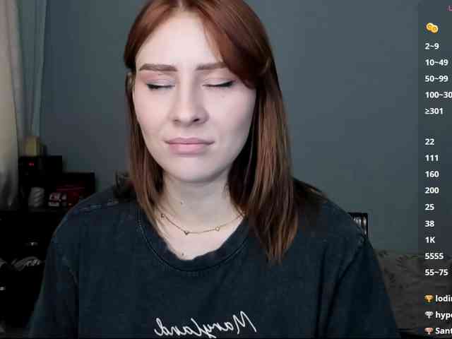 RedheadDevil webcam