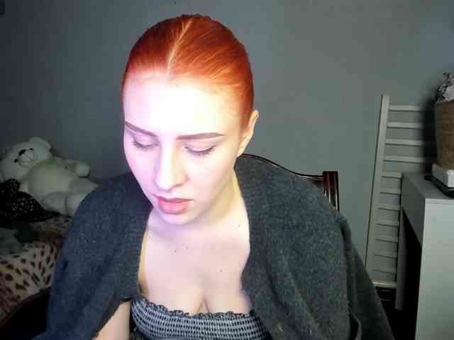RedheadDevil webcam