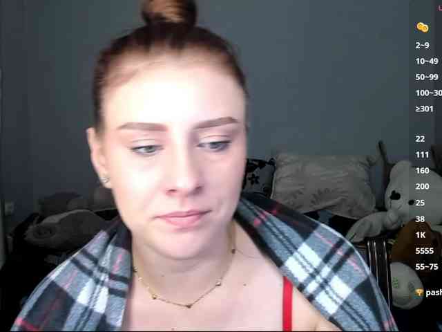 RedheadDevil webcam