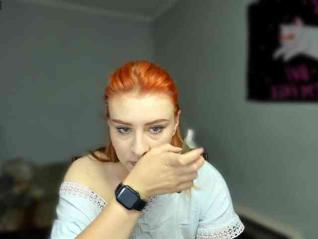RedheadDevil webcam
