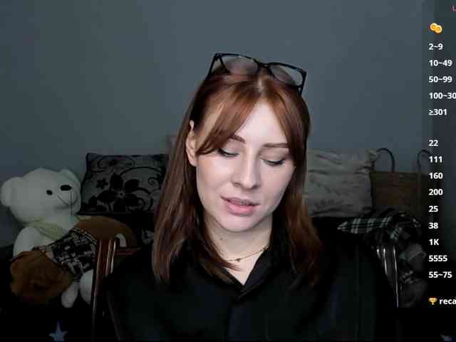 RedheadDevil webcam