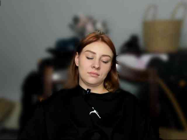 RedheadDevil webcam