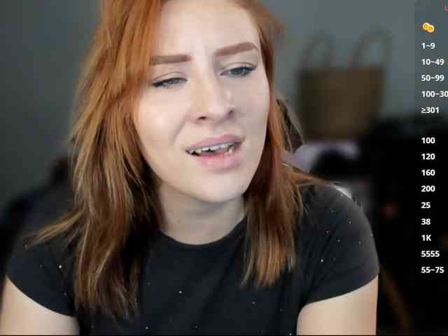 RedheadDevil webcam