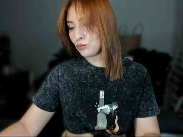 RedheadDevil webcam
