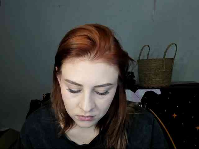 RedheadDevil webcam