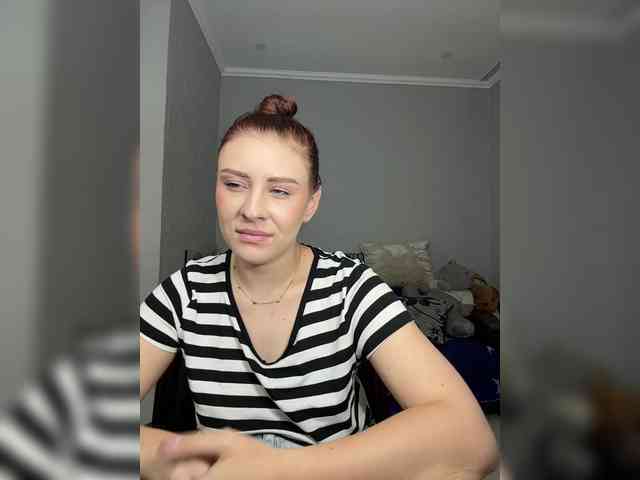 RedheadDevil webcam