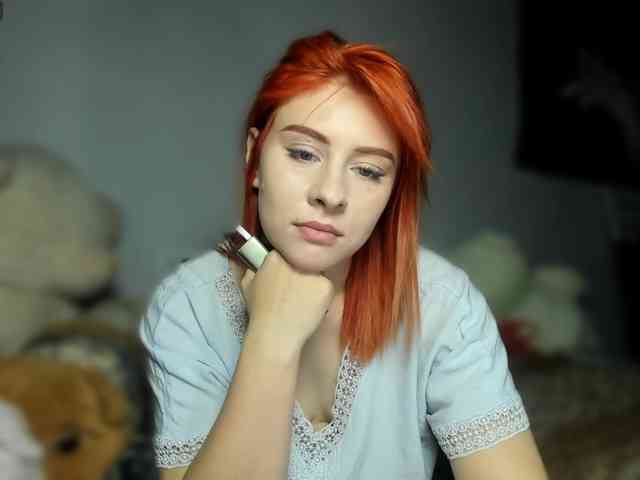 RedheadDevil webcam