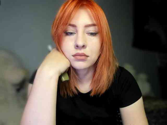 RedheadDevil webcam