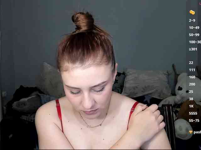 RedheadDevil webcam