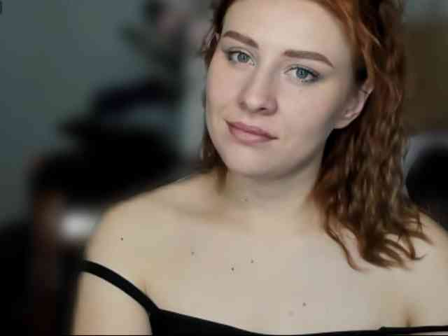 RedheadDevil webcam