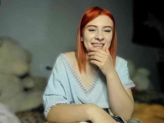 RedheadDevil webcam
