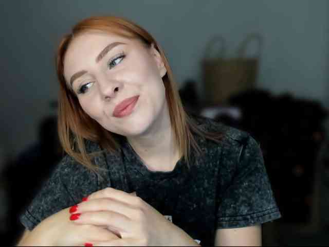 RedheadDevil webcam