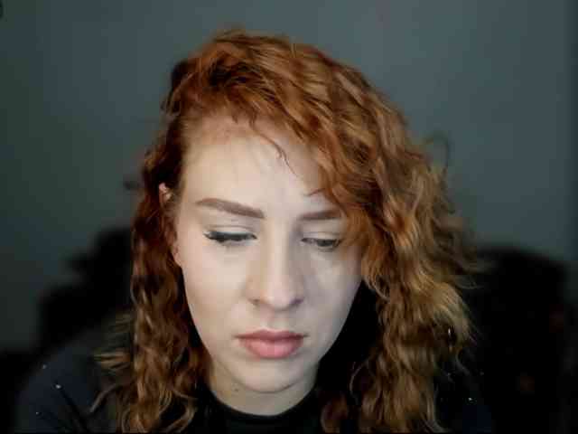 RedheadDevil webcam