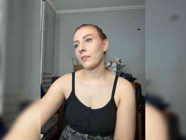 RedheadDevil webcam