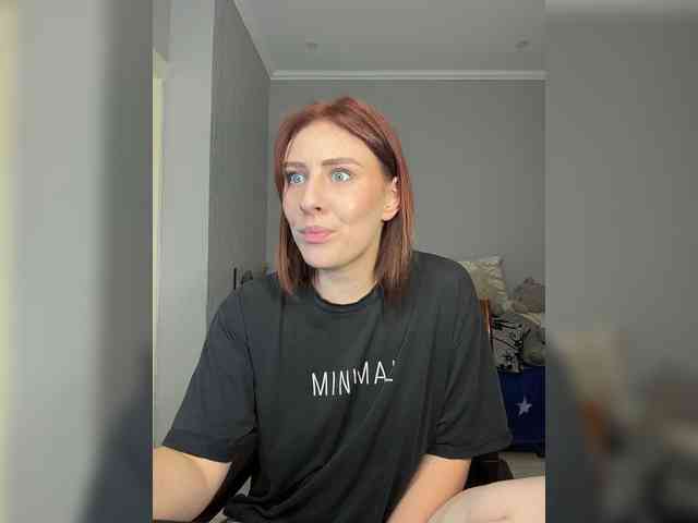 RedheadDevil webcam