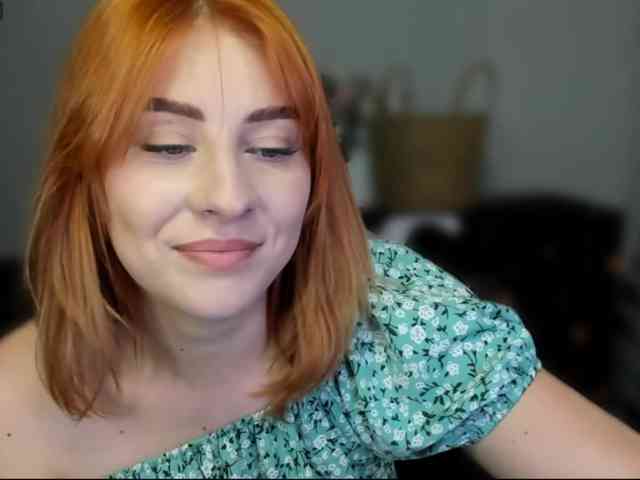 RedheadDevil webcam