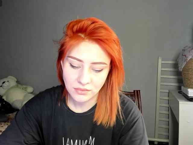 RedheadDevil webcam
