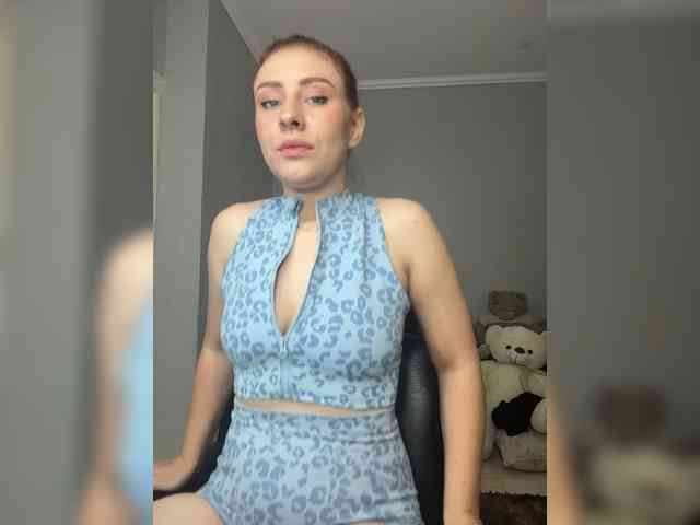 RedheadDevil webcam