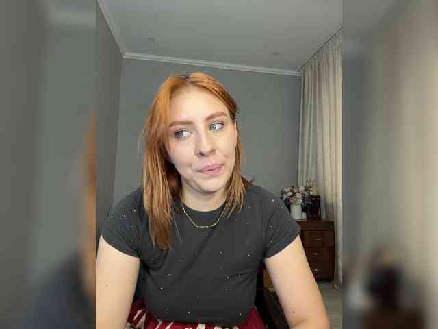 RedheadDevil webcam