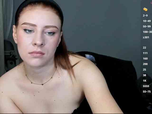 RedheadDevil webcam