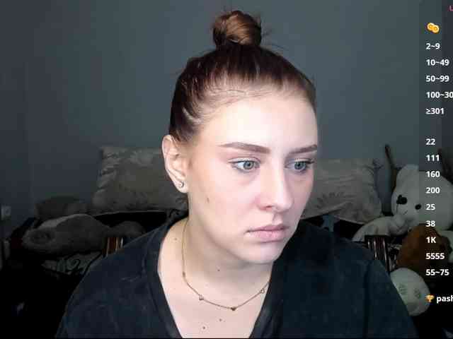 RedheadDevil webcam