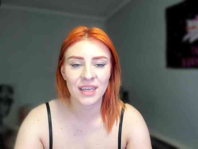 RedheadDevil webcam