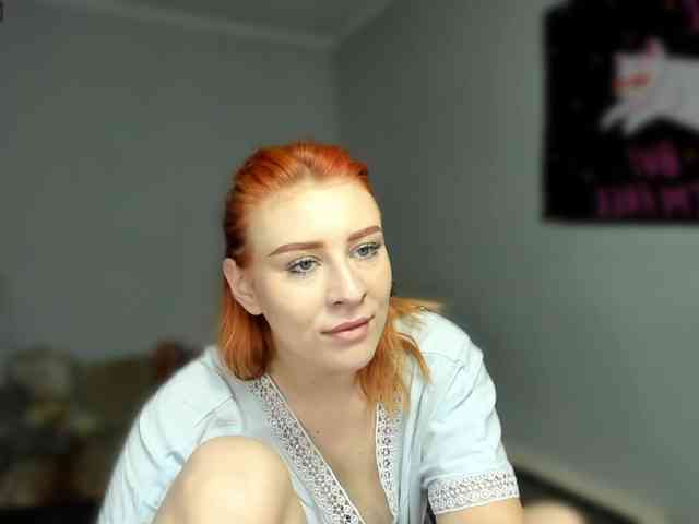 RedheadDevil webcam