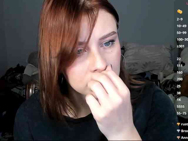 RedheadDevil webcam
