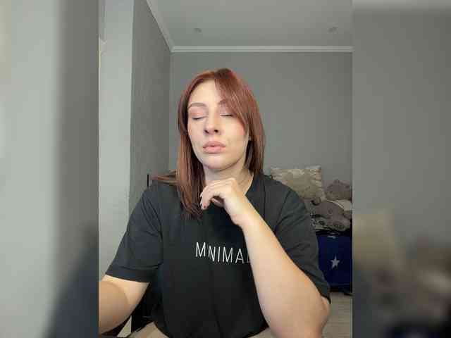 RedheadDevil webcam