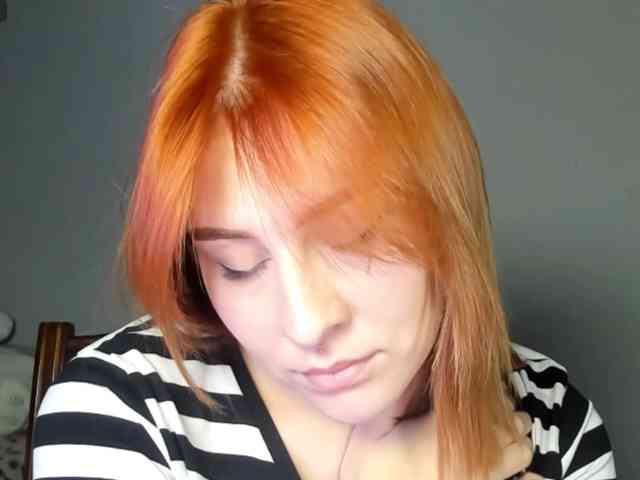 RedheadDevil webcam