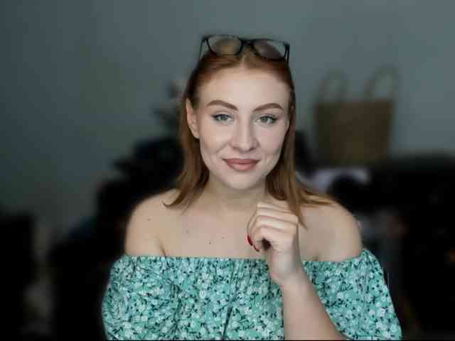 RedheadDevil webcam