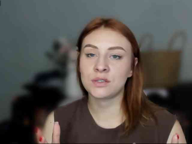 RedheadDevil webcam