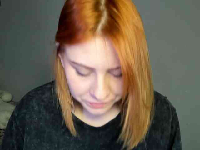 RedheadDevil webcam