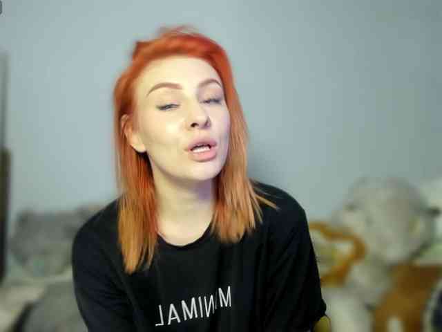 RedheadDevil webcam